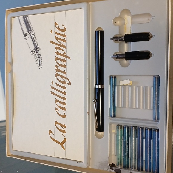 Used Sheaffer Calligraphy Pen Set - Picture 3 of 14